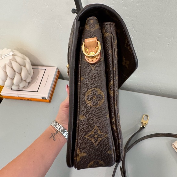 Louis Vuitton Brown Métis Pouchette Monogram Bag - Picture 4 of 11